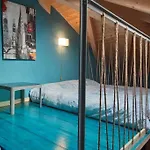 Horta - Charming Attic With Rooftop View Apartment