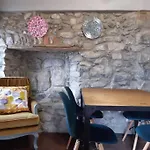 Apartment Horta - Charming Attic With Rooftop View Lezzeno