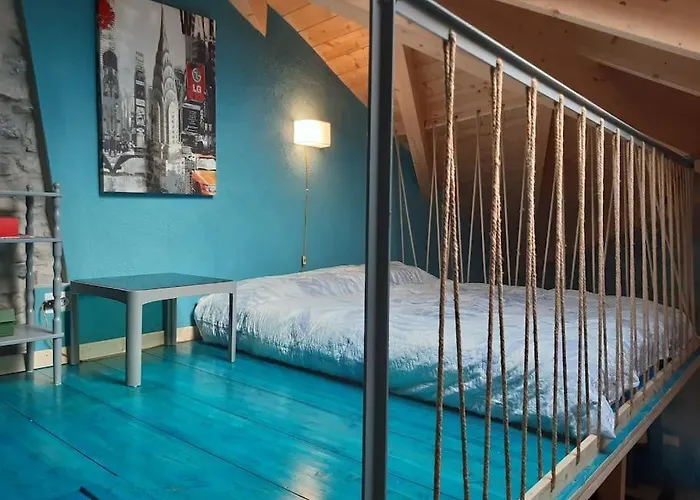 Horta - Charming Attic With Rooftop View Lejlighed