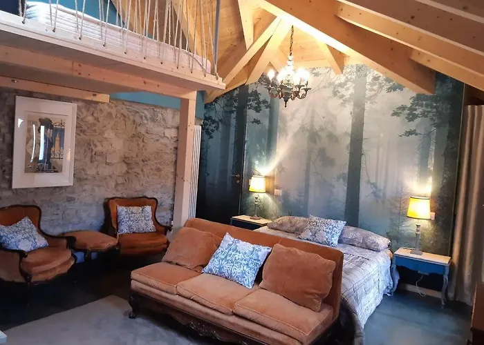 Horta - Charming Attic With Rooftop View *