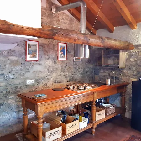 Horta - Charming Attic With Rooftop View * Lezzeno