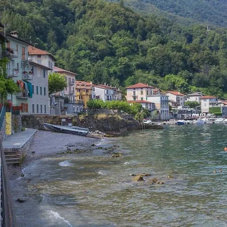 Horta - Charming Attic With Rooftop View לצנו