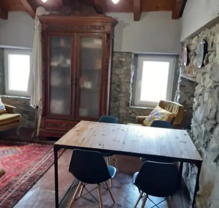 Horta - Charming Attic With Rooftop View